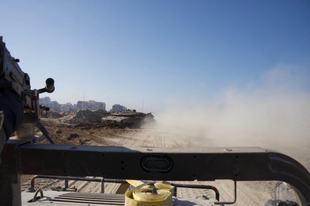 מתקדמים אל היעד: כך נראית פעילות הלוחמים בדרך לכיבוש עזה