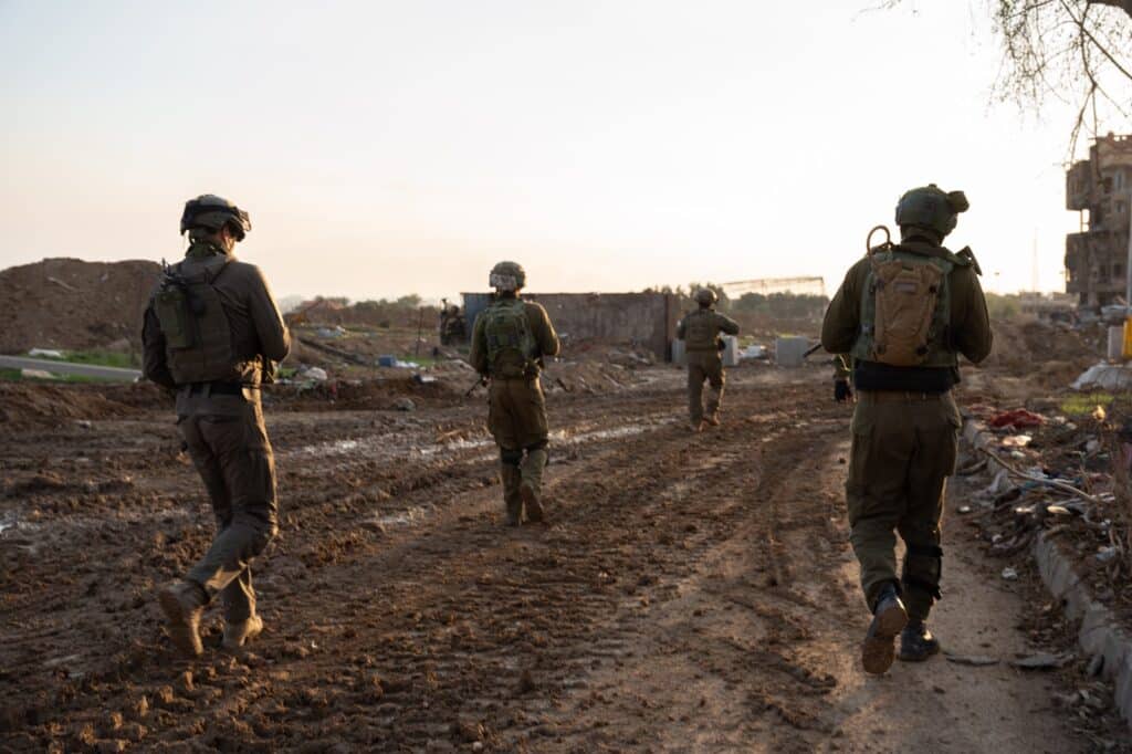 מלחמה ללא הפסקה: כך נראית הלחימה בעזה ומהים