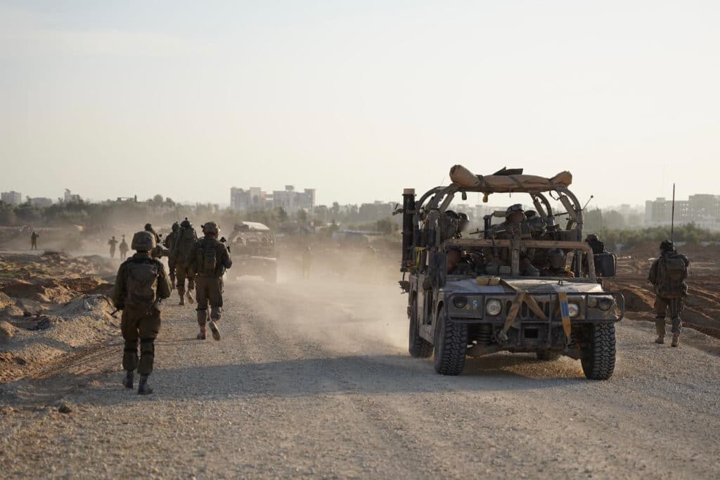 דובר צה"ל: סינוואר נמצא מתחת לאדמה, אונ' הרווארד חוזרת בה מהקריאות לרצח יהודים דובר צה"ל: סינוואר נמצא מתחת לאדמה, אונ' הרווארד חוזרת בה מהקריאות לרצח יהודים