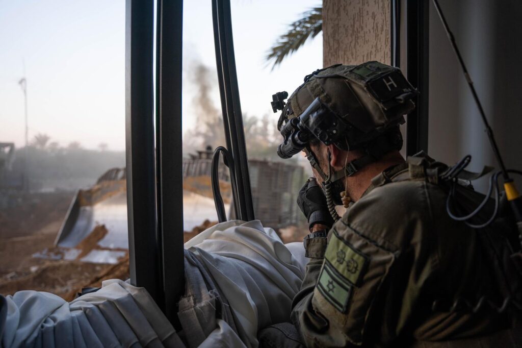 תיעוד מבפנים: הלוחמים מסכמים יממה נוספת של פעילות