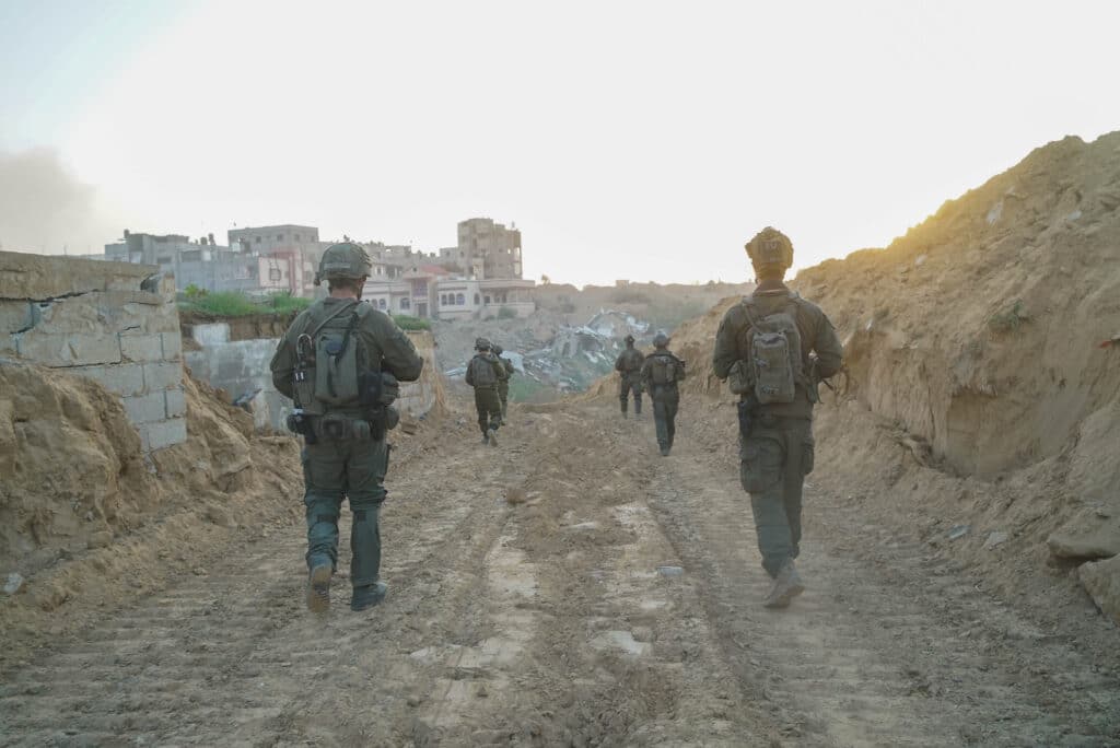 תיעוד מבפנים: הלוחמים מסכמים יממה נוספת של פעילות