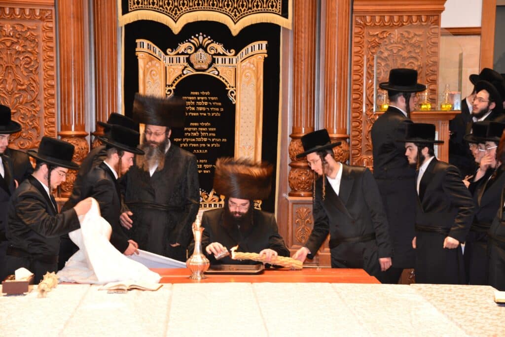 תלמידי ישיבת בעלזא באשדוד התאספו ל'שבת התעלות' אדירה תלמידי ישיבת בעלזא באשדוד התאספו ל'שבת התעלות' אדירה