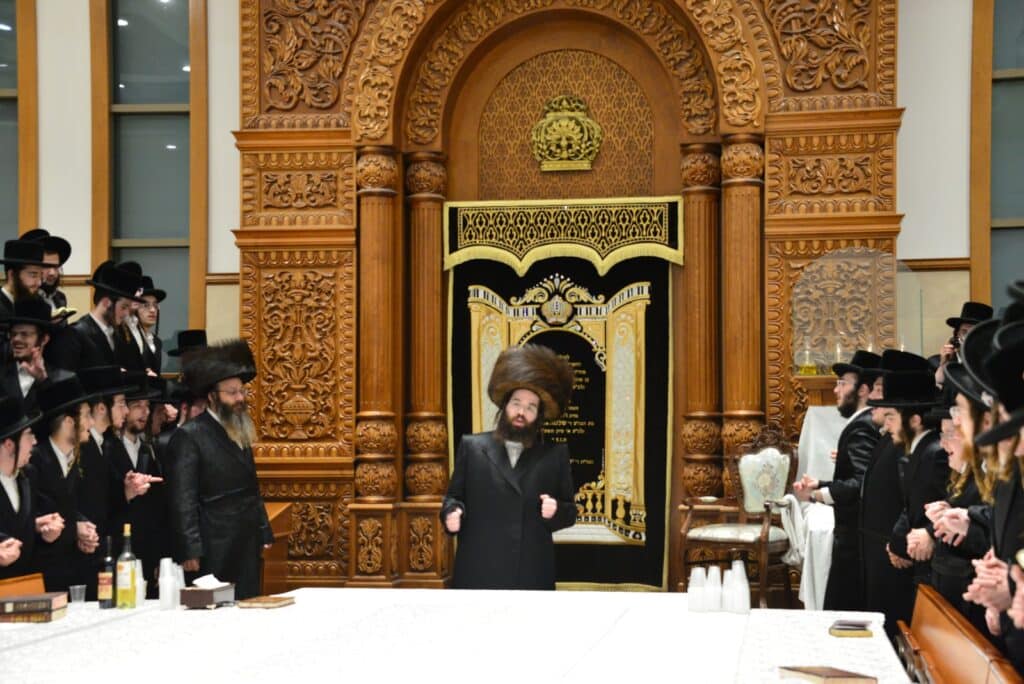 תלמידי ישיבת בעלזא באשדוד התאספו ל'שבת התעלות' אדירה תלמידי ישיבת בעלזא באשדוד התאספו ל'שבת התעלות' אדירה