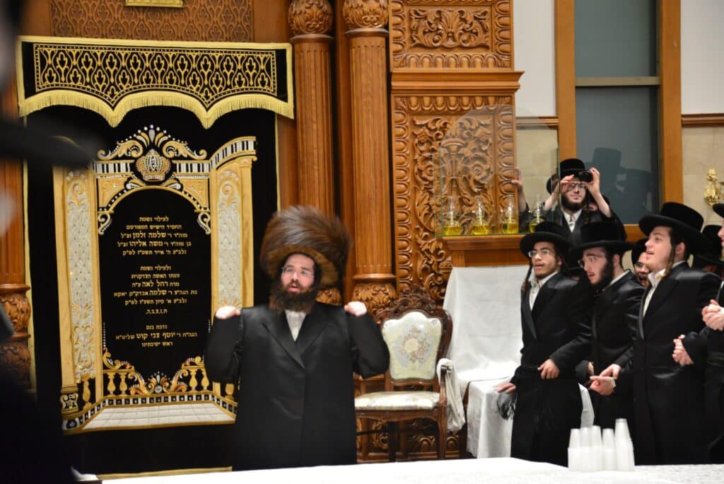 תלמידי ישיבת בעלזא באשדוד התאספו ל'שבת התעלות' אדירה תלמידי ישיבת בעלזא באשדוד התאספו ל'שבת התעלות' אדירה