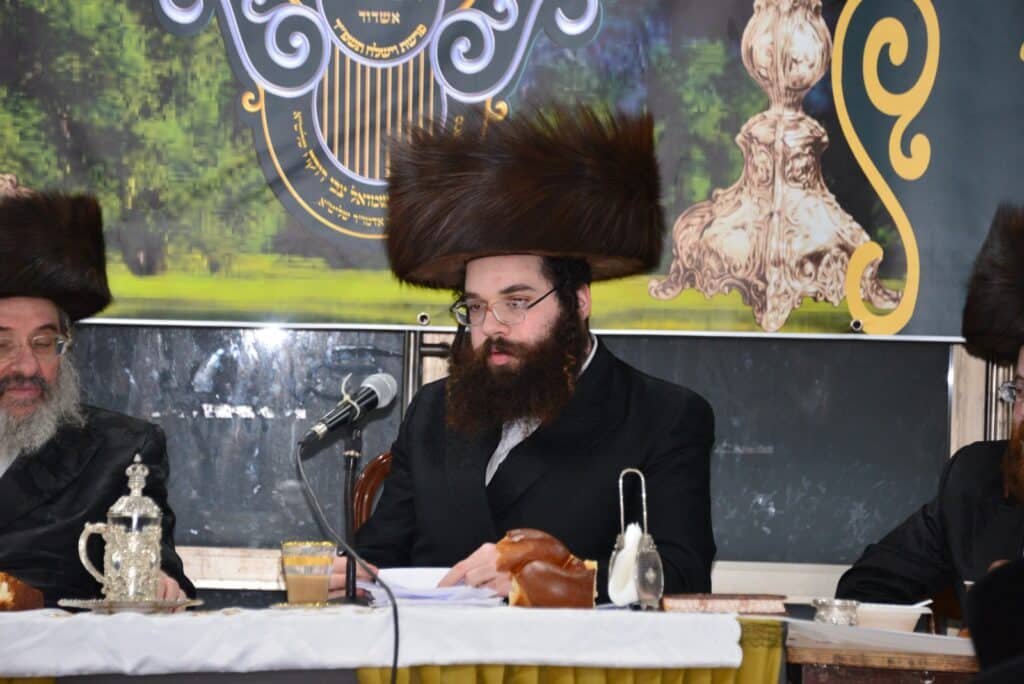 תלמידי ישיבת בעלזא באשדוד התאספו ל'שבת התעלות' אדירה תלמידי ישיבת בעלזא באשדוד התאספו ל'שבת התעלות' אדירה