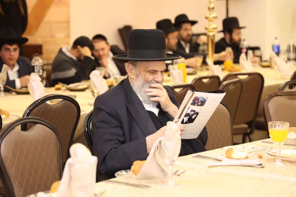 סעודת הילולה בחצר הקודש ביאלא פשיחסא