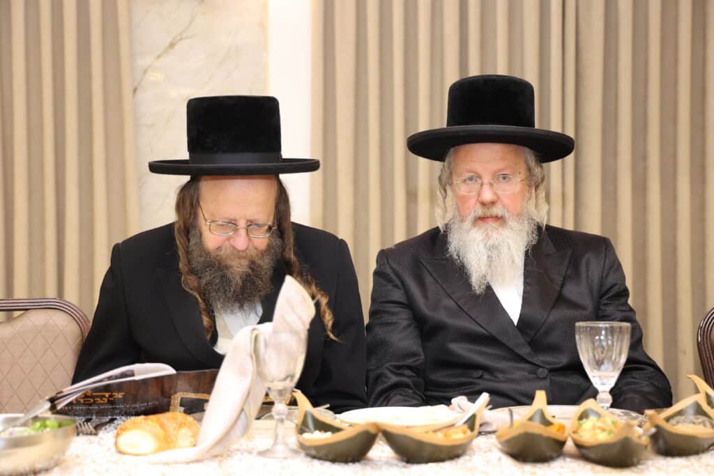 סעודת הילולה בחצר הקודש ביאלא פשיחסא