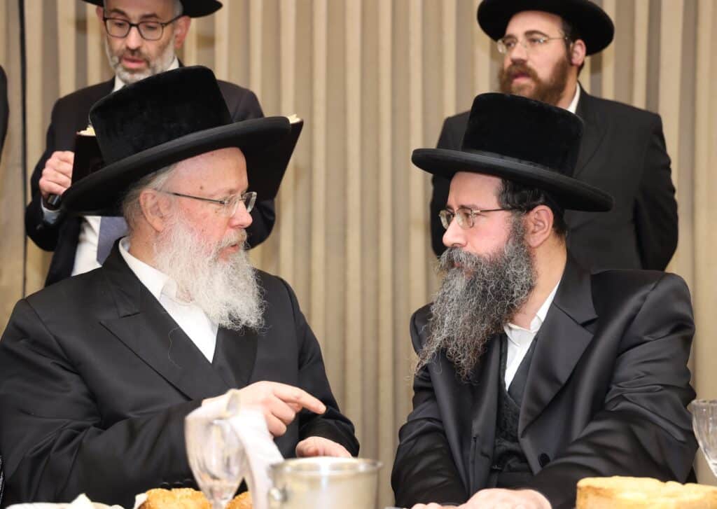 סעודת הילולה בחצר הקודש ביאלא פשיחסא