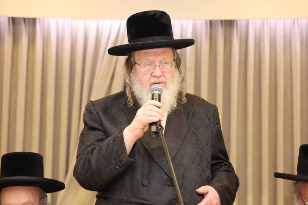 סעודת הילולה בחצר הקודש ביאלא פשיחסא