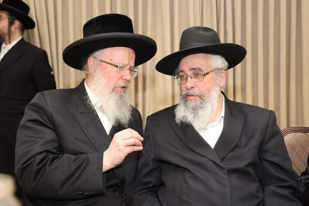 סעודת הילולה בחצר הקודש ביאלא פשיחסא