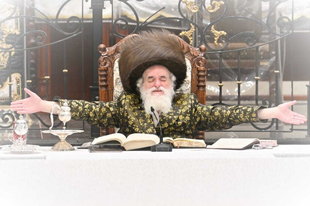 סיכום ימי החנוכה בחצר הקודש ויז'ניץ