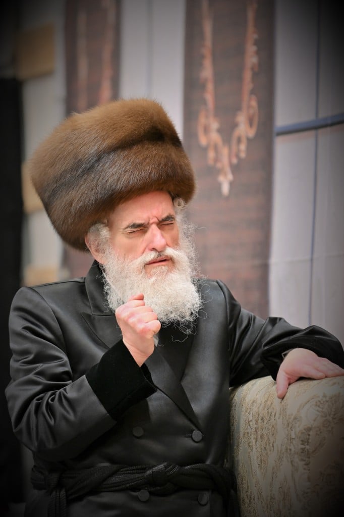 סיכום ימי החנוכה בחצר הקודש ויז'ניץ