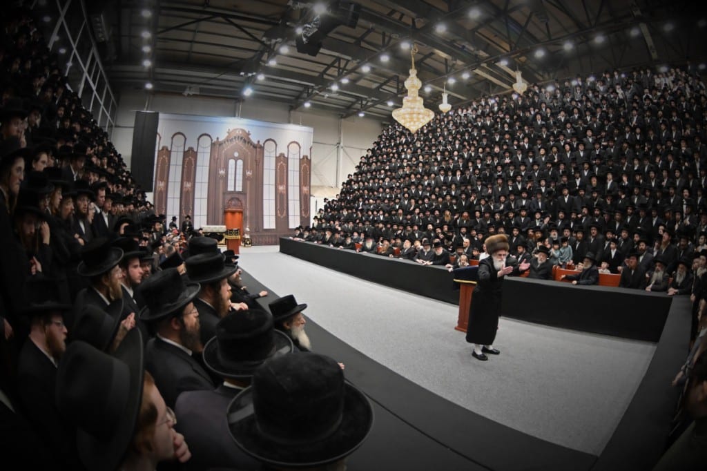 סיכום ימי החנוכה בחצר הקודש ויז'ניץ