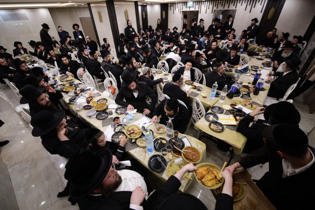 מאות חסידי ברסלב בהילולת הרה"ק רבי נתן מברסלב זיע"א