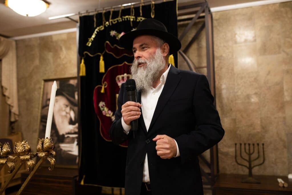 שגריר ישראל: "אור הנרות ינצח את האנטישמיות והרוע"