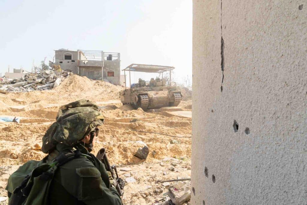 חוסל מפקד גדוד שאטי של חמאס; החות'ים תקפו ספינות בים האדום ובאיראן מצטרפים לאיומים