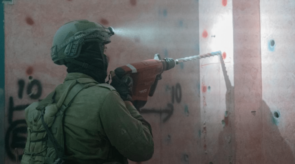 צה״ל הרס הלילה את בתיהם של שני מחבלי חמאס צה״ל הרס הלילה את בתיהם של שני מחבלי חמאס