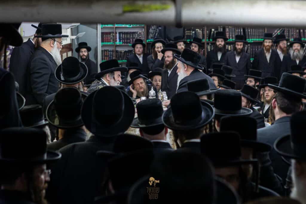 תיעוד: האדמו"ר מויז'ניץ ביקר בשיכון החסידי שבחיפה