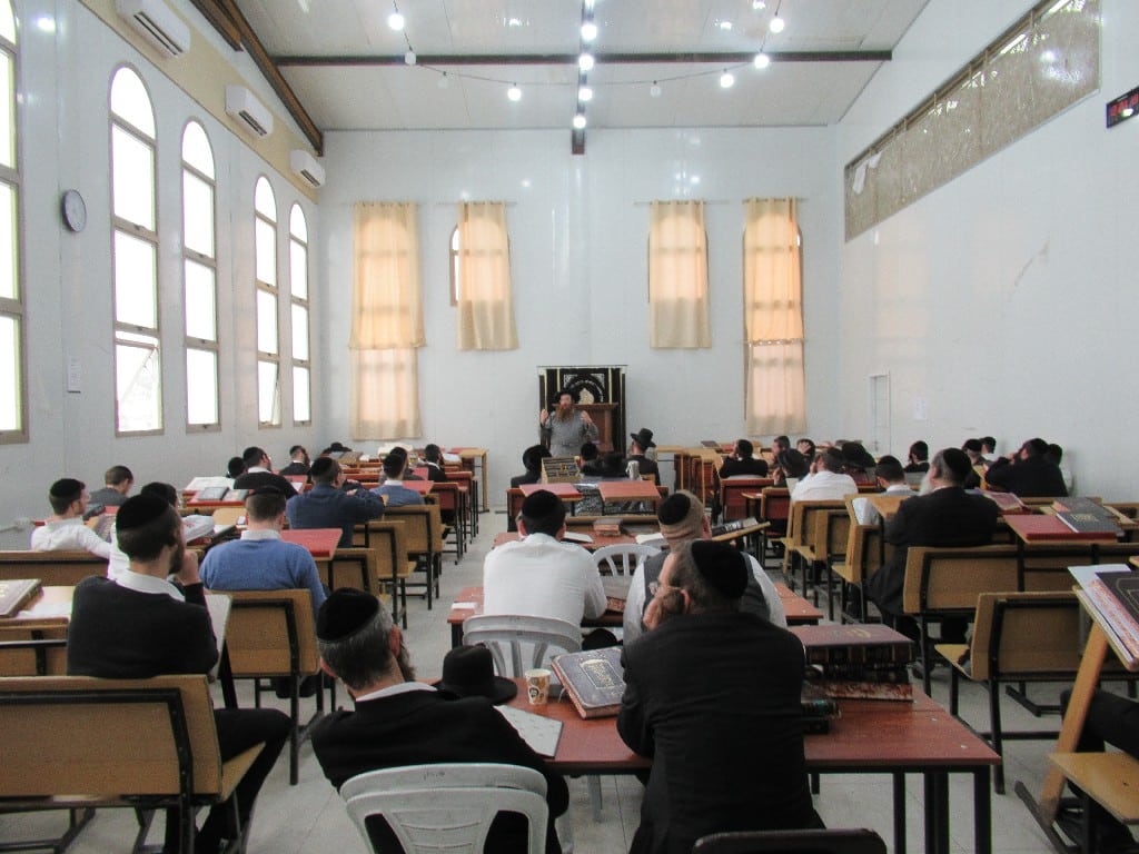 לאחר שוך הסערה: הרה"צ מתולדות אהרן ביקר ב'גולובנציץ'