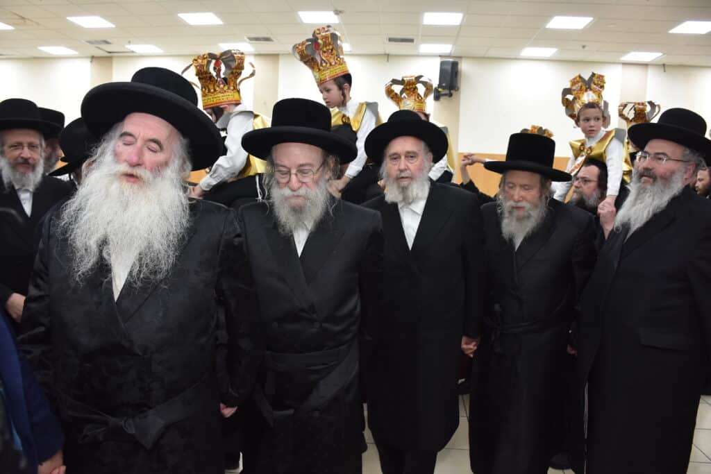 בת"ת הכלל חסידי "חתם סופר" בבני ברק חגגו חומש סעודה