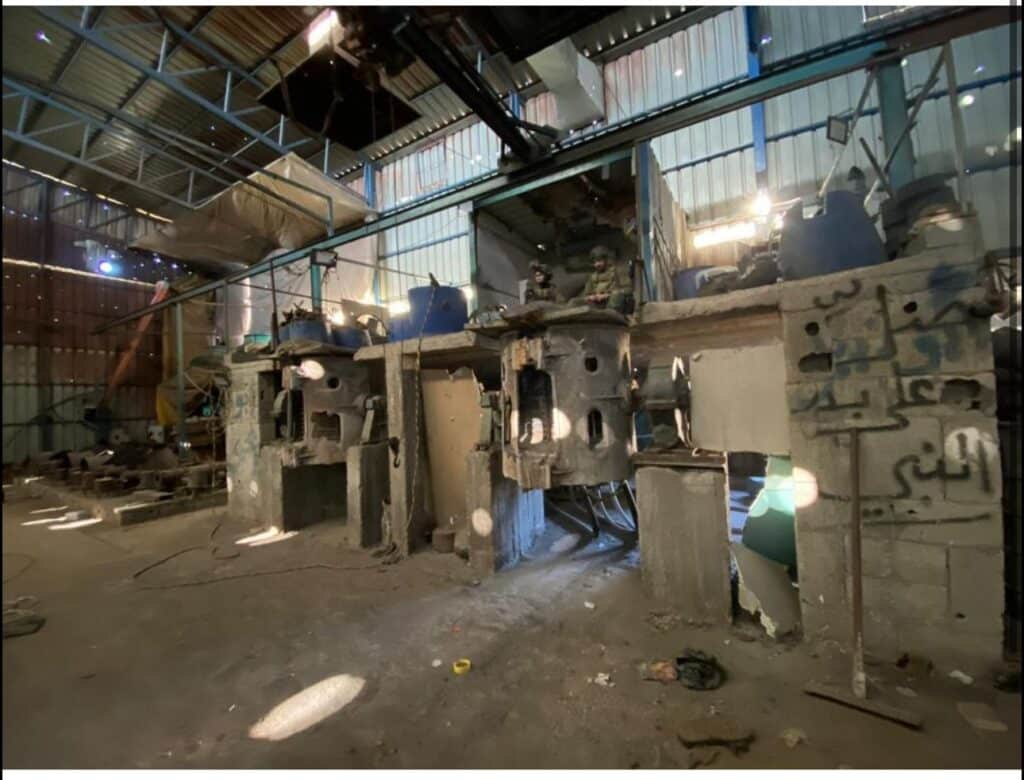 צה"ל השתלט על מפעל לייצור טילים שיכולים להגיע לצפון