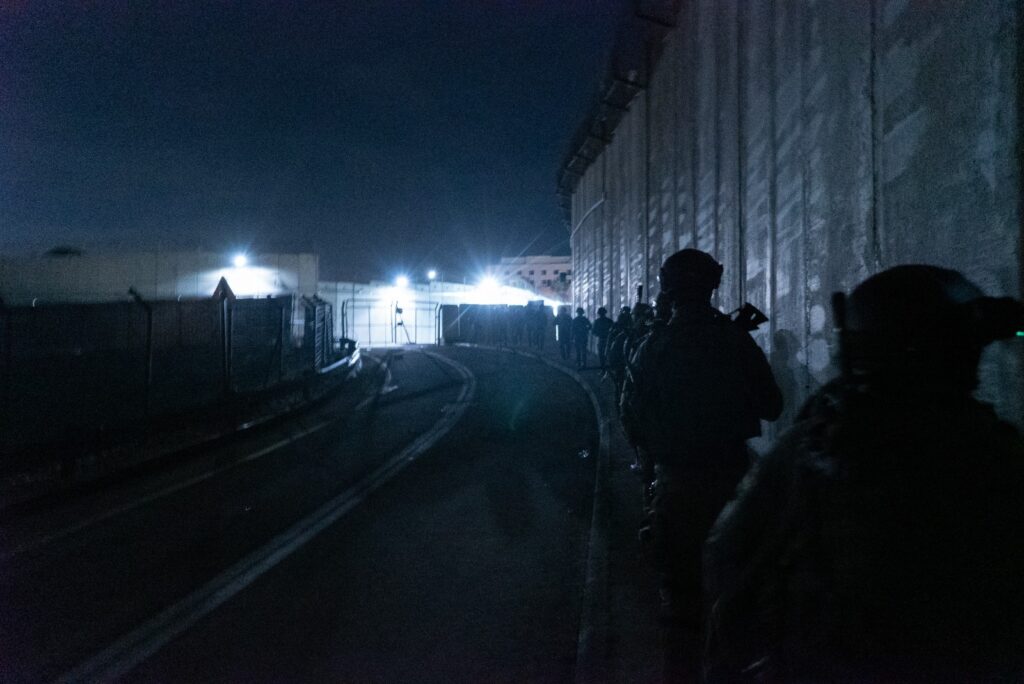 במבצע רחב בטול כרם: עשרות מטענים נחשפו מתחת לכביש