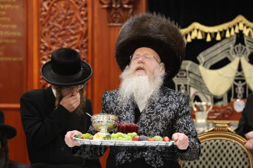 תיעוד: ראש השנה לאילנות בחצה"ק קרעטשניף - קרית גת