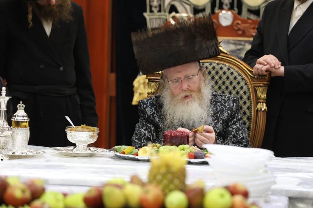 תיעוד: ראש השנה לאילנות בחצה"ק קרעטשניף - קרית גת