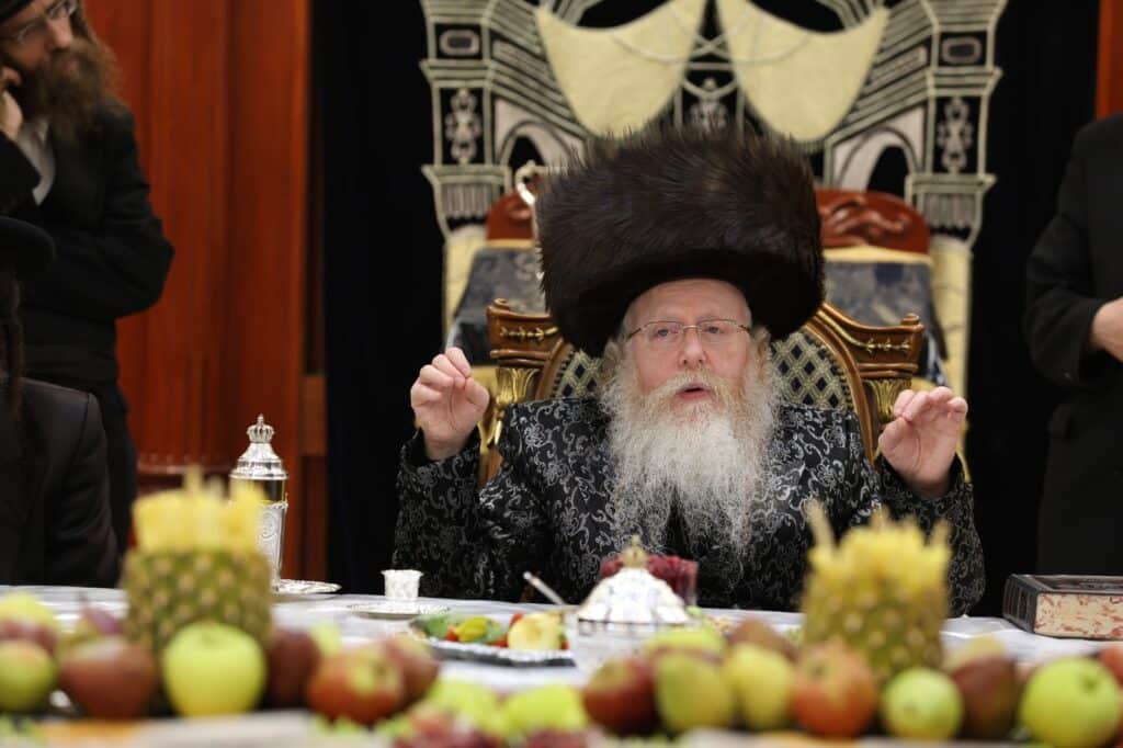 תיעוד: ראש השנה לאילנות בחצה"ק קרעטשניף - קרית גת