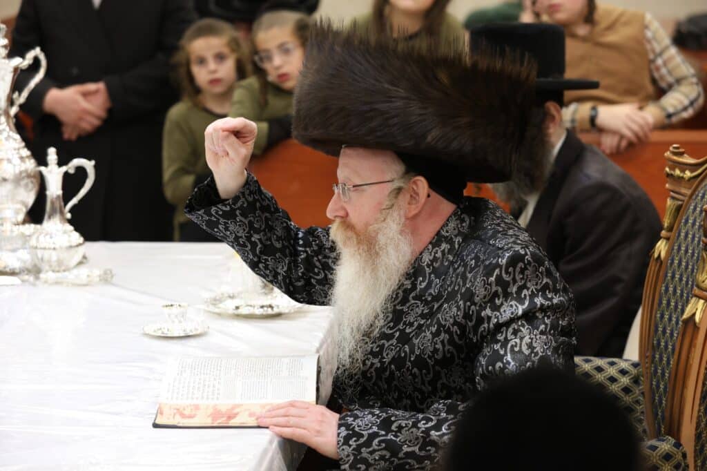 תיעוד: ראש השנה לאילנות בחצה"ק קרעטשניף - קרית גת