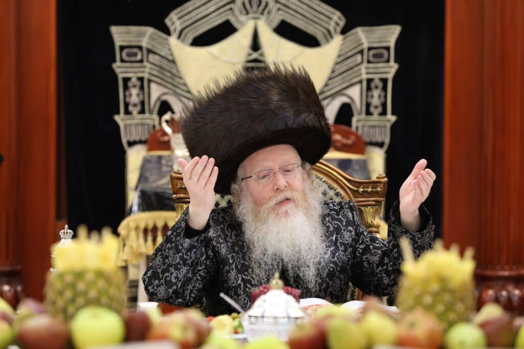 תיעוד: ראש השנה לאילנות בחצה"ק קרעטשניף - קרית גת