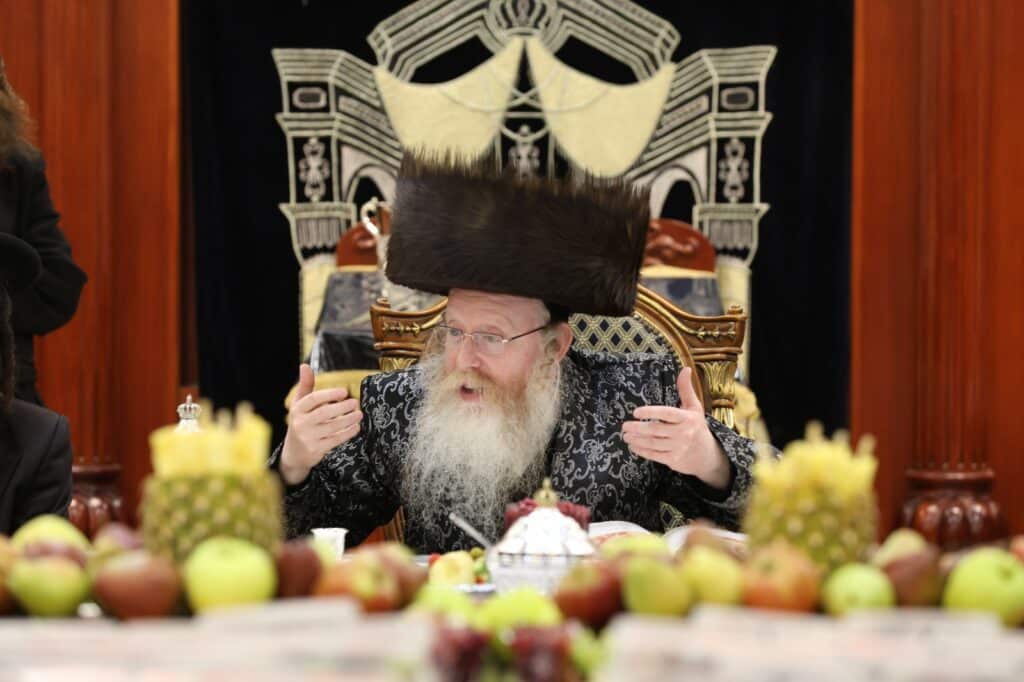 תיעוד: ראש השנה לאילנות בחצה"ק קרעטשניף - קרית גת