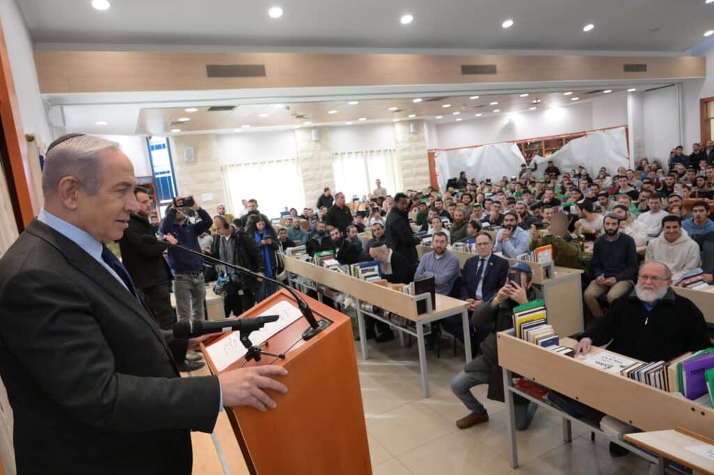 נתניהו: "לא נשחרר אלפי מחבלים, יהיה ניצחון מוחלט"