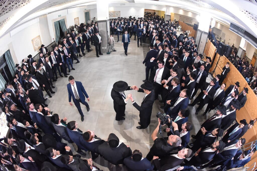 בית נאמן בישראל: ראש ישיבת 'תורה ודעת' חיתן את בנו