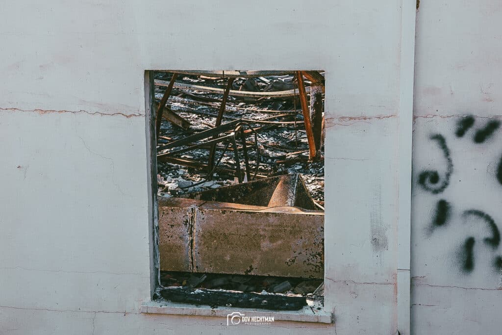 ארבעה חודשים אחרי: הצלם החב"די בתיעוד עצוב מבארי