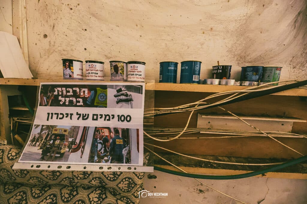 ארבעה חודשים אחרי: הצלם החב"די בתיעוד עצוב מבארי