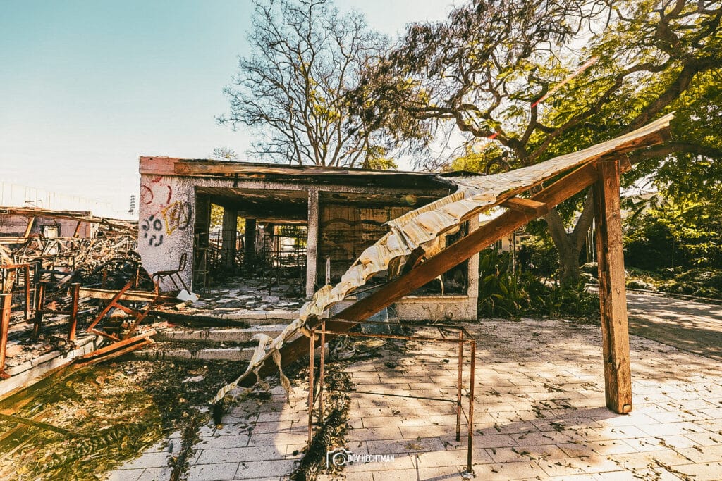 ארבעה חודשים אחרי: הצלם החב"די בתיעוד עצוב מבארי