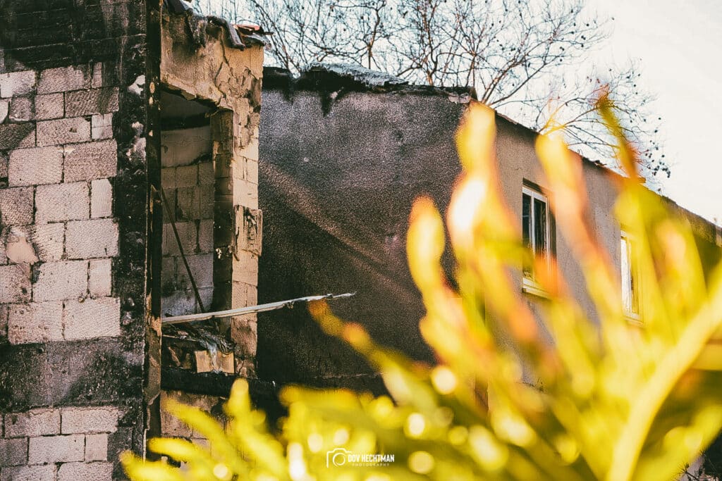 ארבעה חודשים אחרי: הצלם החב"די בתיעוד עצוב מבארי