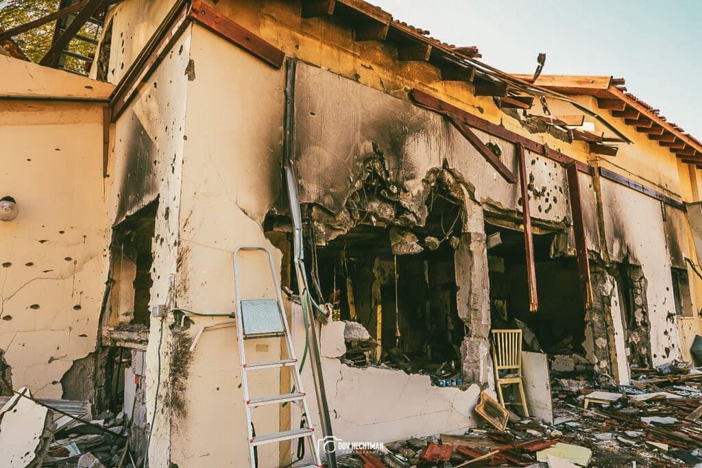 ארבעה חודשים אחרי: הצלם החב"די בתיעוד עצוב מבארי