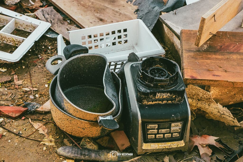 ארבעה חודשים אחרי: הצלם החב"די בתיעוד עצוב מבארי