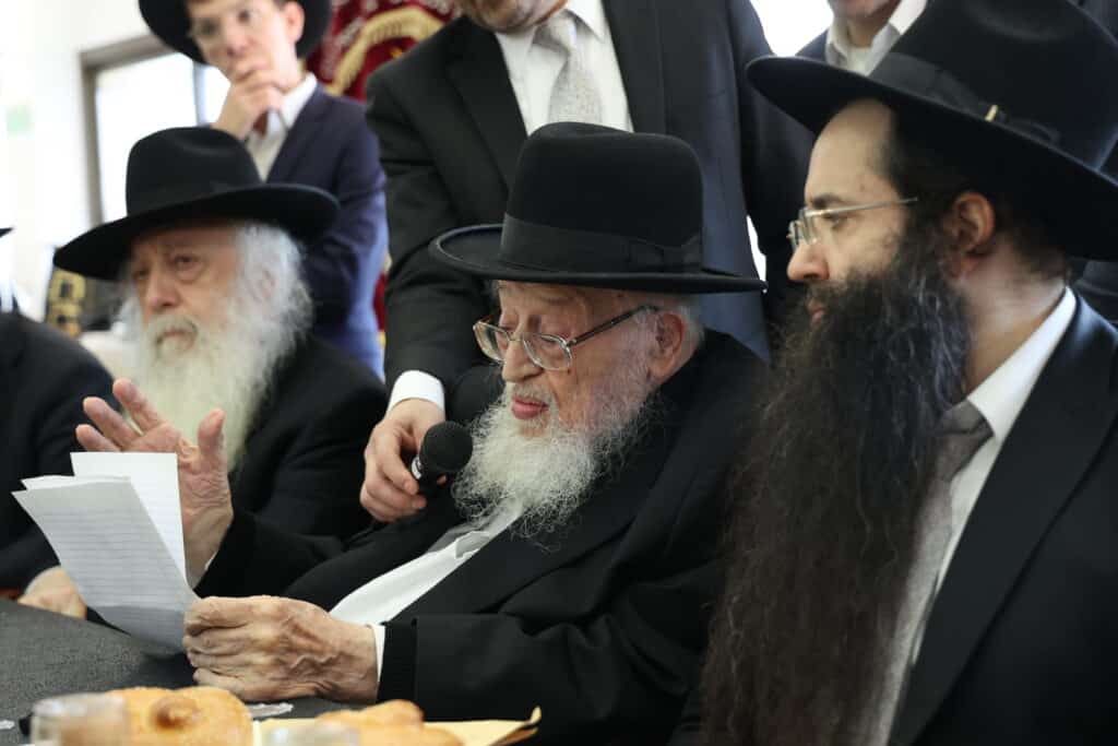 לאחר הפיגוע: ראש הישיבה הגיע למשא חיזוק בעיר רעננה