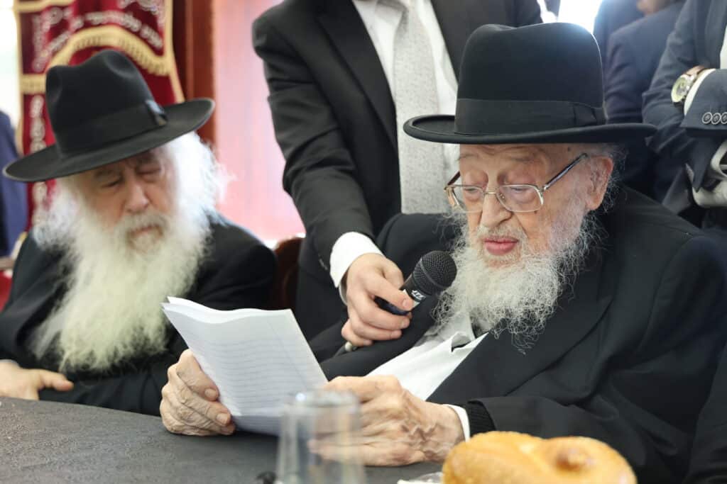 לאחר הפיגוע: ראש הישיבה הגיע למשא חיזוק בעיר רעננה