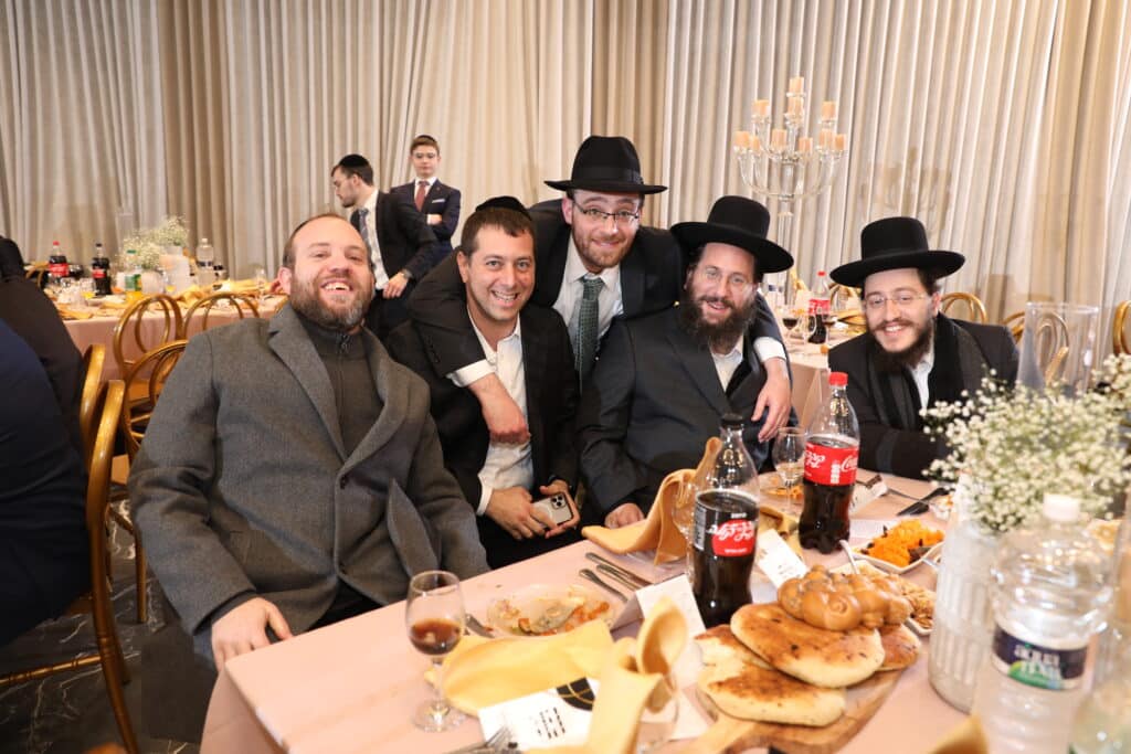 גלריה: היועץ האסטרטגי חגג בר מצווה לבנו 