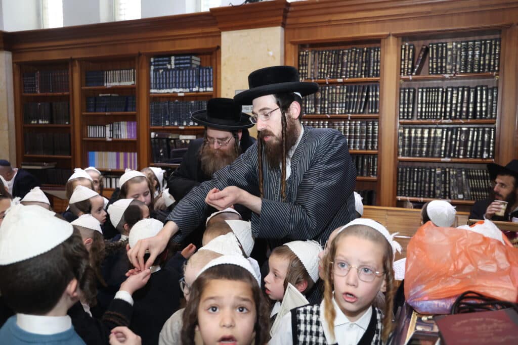 אצל הראב"ד וקבר רחל: המסע של ילדי תולדות אהרן