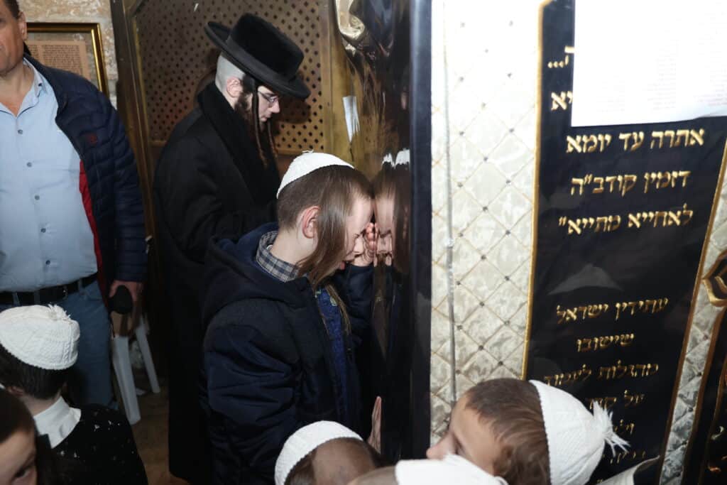 אצל הראב"ד וקבר רחל: המסע של ילדי תולדות אהרן