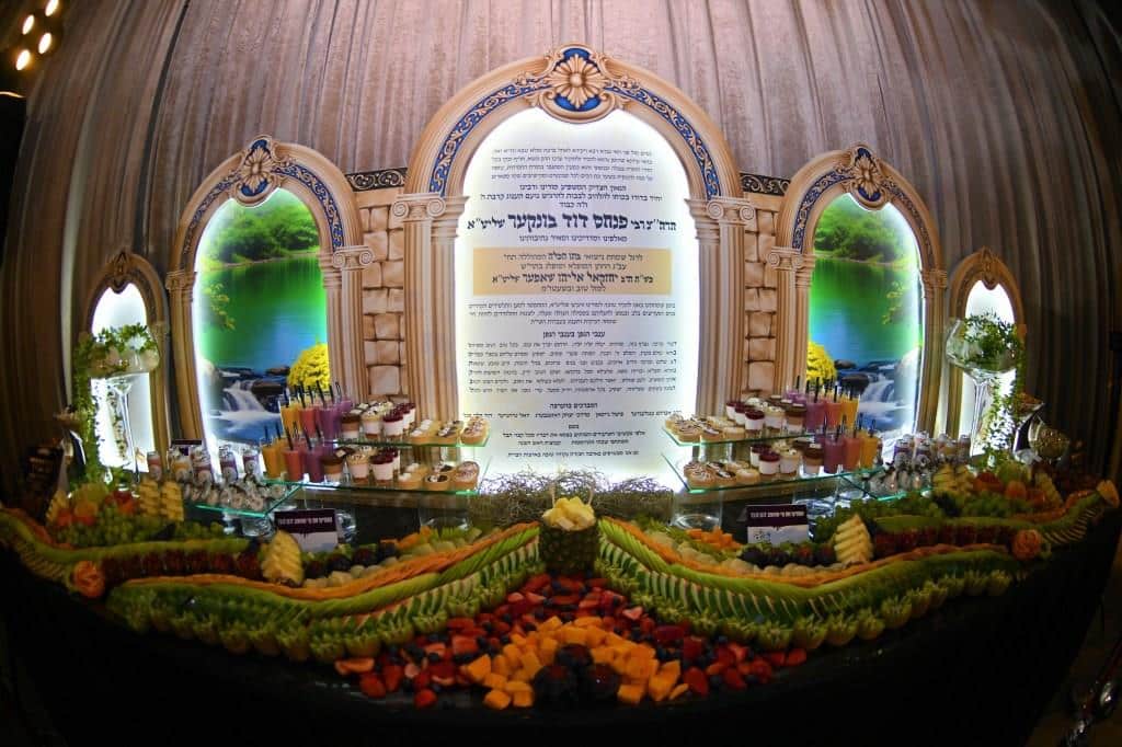 החסידים רקדו כל הלילה: המשפיע החסידי חיתן את בתו