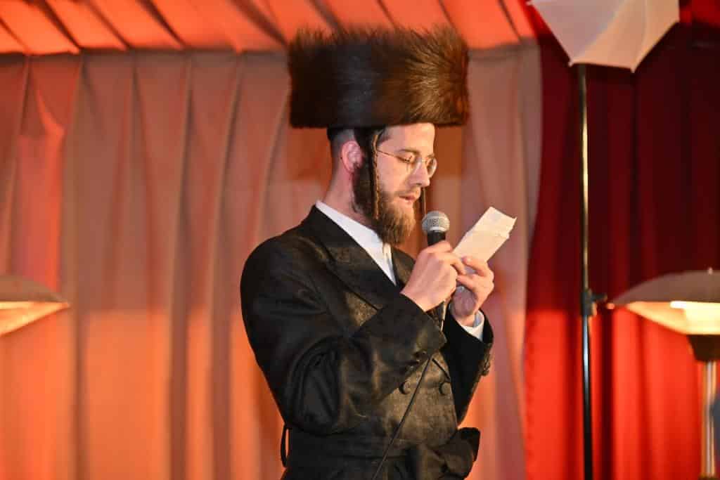 החסידים רקדו כל הלילה: המשפיע החסידי חיתן את בתו