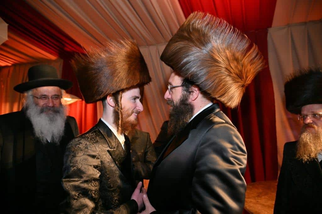 החסידים רקדו כל הלילה: המשפיע החסידי חיתן את בתו