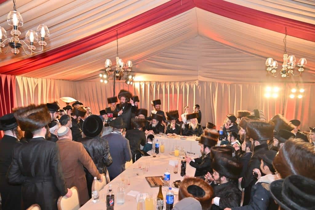 החסידים רקדו כל הלילה: המשפיע החסידי חיתן את בתו