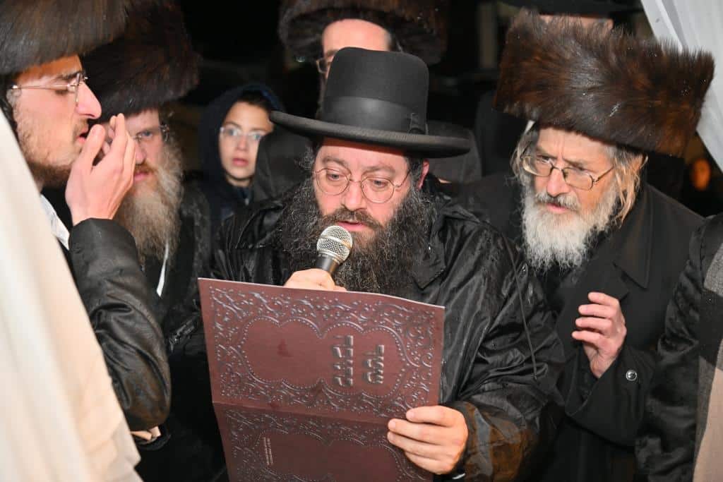 החסידים רקדו כל הלילה: המשפיע החסידי חיתן את בתו